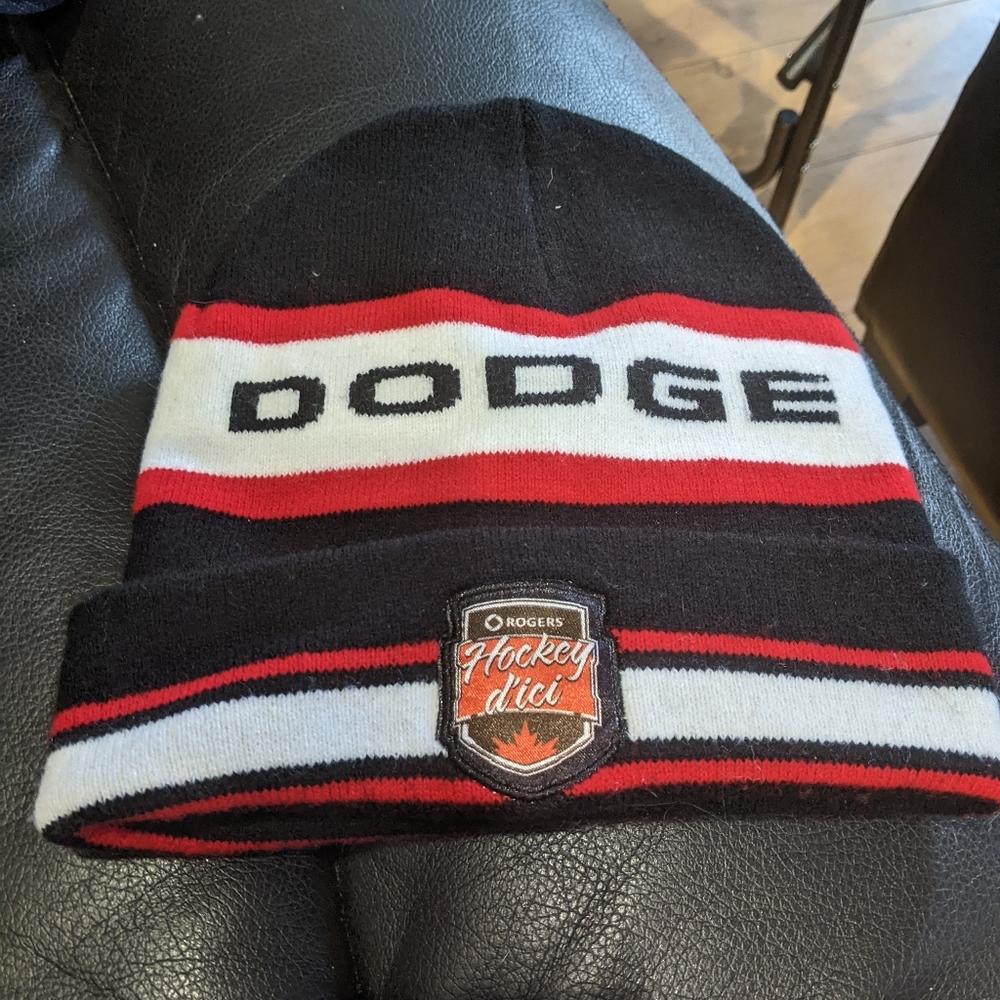 DODGE Hockey D'ici Tuque